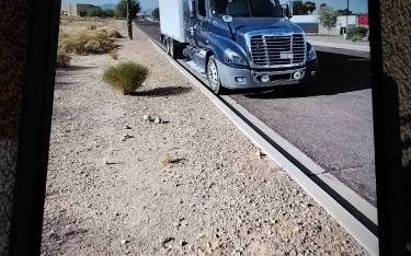 Photo of a 2009 Freightliner Cascadia Box Truck for sale