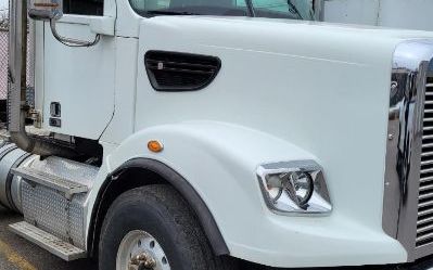 Photo of a 2015 Freightliner Coronado 122 SD Commercial Trucks for sale