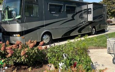 Photo of a 2004 Holiday Rambler Endeavor Class A for sale