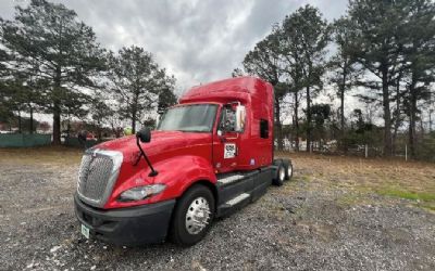 Photo of a 2017 International Prostar Red for sale
