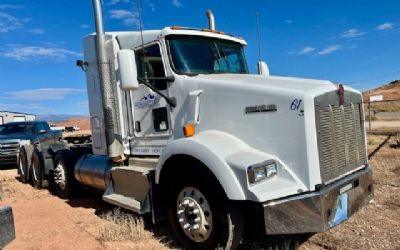 Photo of a 2014 Kenworth T800 Sleeper Trucks for sale