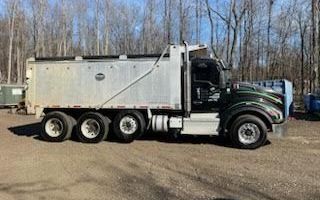 Photo of a 2018 Kenworth T880 Dump Truck for sale
