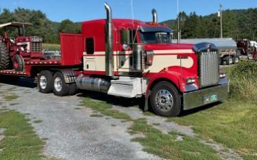 Photo of a 2018 Kenworth W900L Commercial Trucks for sale