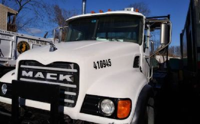 Photo of a 2005 Mack Granite CV713 Roll Off for sale