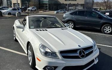 Photo of a 2009 Mercedes-Benz SL-Class SL 550 for sale