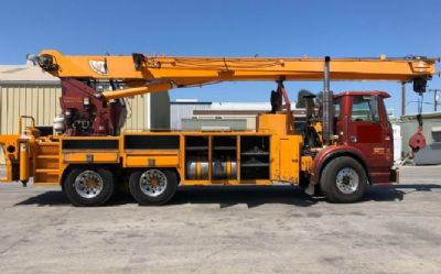 Photo of a 2005 National 1300H 30 Ton Crane Truck for sale