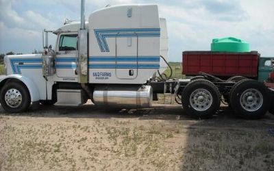 Photo of a 2007 Peterbilt 379 Exhd Sleeper Trucks for sale