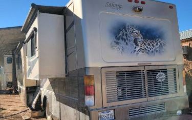 Photo of a 2003 Safari Sahara Class A for sale