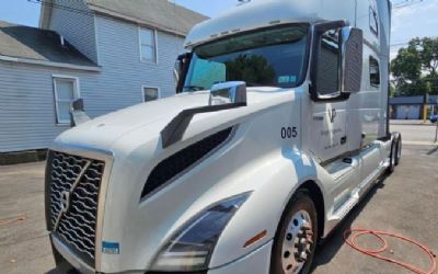 Photo of a 2021 Volvo Vnl64t860 Sleeper Trucks for sale