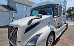 2021 VNL64T860 Thumbnail 1