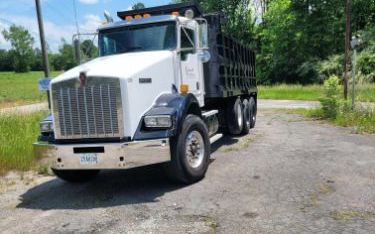 Photo of a 2009 Kenworth T800 Dump Truck for sale