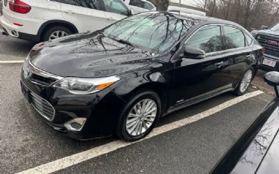 Photo of a 2013 Toyota Avalon Hybrid XLE for sale
