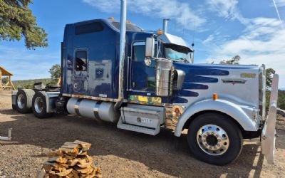 Photo of a 2007 Kenworth W900L for sale