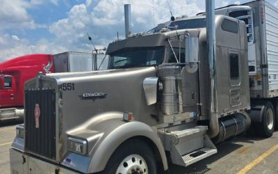 Photo of a 2000 Kenworth W900 With 2015 53FT Utility Reefer Trailer for sale