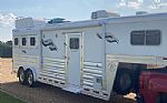 2019 3 Horse Trailer with Living Quarters Thumbnail 2