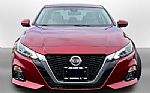 2019 Altima Thumbnail 3