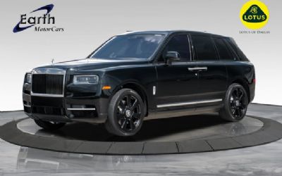 Photo of a 2022 Rolls-Royce Cullinan Starlight Bespoke Interior for sale