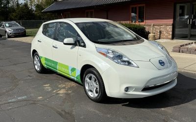 Photo of a 2011 Nissan Leaf SV Hatchback for sale