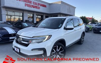 Photo of a 2019 Honda Pilot Touring-7p SUV for sale