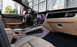 2021 Macan Thumbnail 2