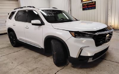Photo of a 2025 Honda Pilot Touring for sale