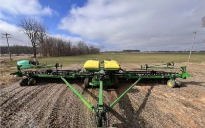 Photo of a 2010 John Deere DB60 Planters for sale