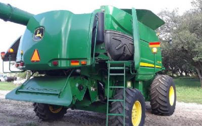 Photo of a 2010 John Deere 9770 STS Combine for sale