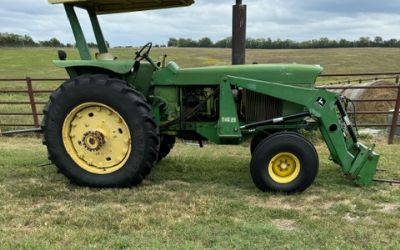 Photo of a 1972 John Deere 4320 Tractor for sale