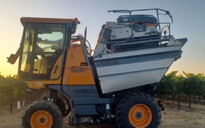 Photo of a 2009 Pellenc 8590 Grape Harvester for sale