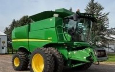 Photo of a 2014 John Deere S670 Combine for sale
