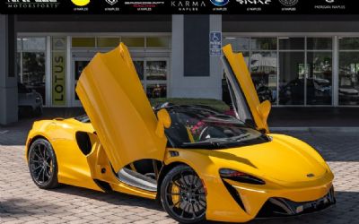 Photo of a 2025 Mclaren Artura for sale
