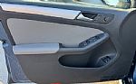 2016 Jetta Thumbnail 3