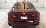 2022 Altima Thumbnail 7