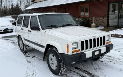 Photo of a 2001 Jeep Cherokee Sport SUV for sale