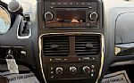 2016 Grand Caravan Thumbnail 28