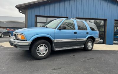 Photo of a 1996 GMC Jimmy SL 4-DOOR 4WD for sale