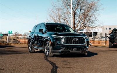 Photo of a 2023 Infiniti QX60 Luxe SUV for sale
