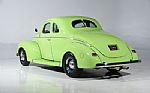 1940 Deluxe Thumbnail 3