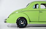 1940 Deluxe Thumbnail 13