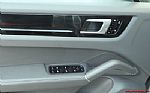 2021 Cayenne S Thumbnail 31