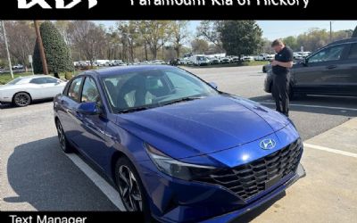 Photo of a 2023 Hyundai Elantra SEL for sale