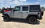 2016 Wrangler Unlimited Thumbnail 16