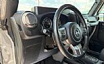 2016 Wrangler Unlimited Thumbnail 26