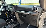 2016 Wrangler Unlimited Thumbnail 38