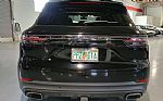 2019 Cayenne Thumbnail 5