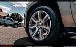2016 Escalade Luxury Thumbnail 16