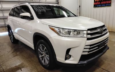 Photo of a 2018 Toyota Highlander XLE for sale