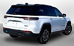2022 Grand Cherokee Thumbnail 11
