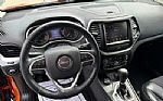 2014 Cherokee Thumbnail 19