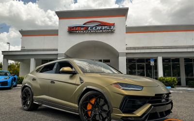 Photo of a 2024 Lamborghini Urus Performante SUV for sale